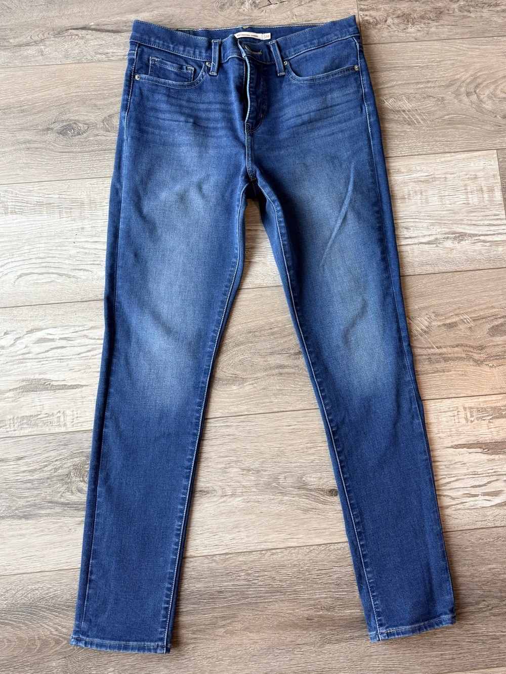 Levi’s Premium 311 Shaping Skinny Medium Wash Stretch Jeans Women’s 28